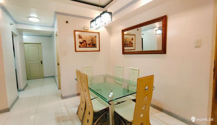 "2BR Condo for Rent in One Orchard Road, Eastwood City, Quezon City"03