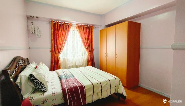 "2BR Condo for Rent in One Orchard Road, Eastwood City, Quezon City"06