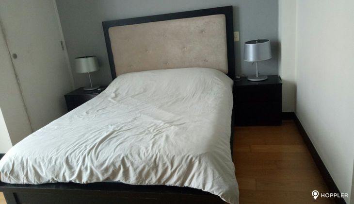 "1BR Condo for Rent in The Residences at Greenbelt, Legazpi Village, Makati"02