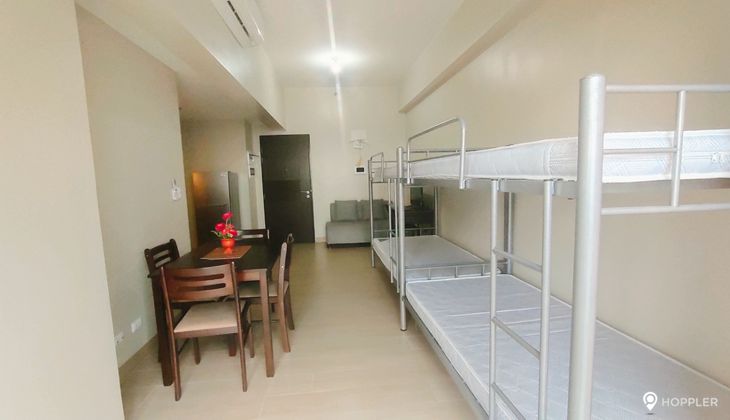 "Studio Condo for Rent in One Eastwood Avenue, Eastwood City, Quezon City"05