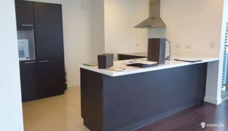"2BR Condo for Rent in The Suites at One Bonifacio High Street, BGC - Bonifacio Global City, Taguig"03