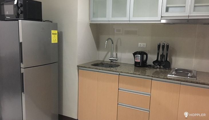 "1BR Condo for Rent in , Salcedo Village, Makati"06