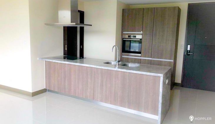 "2BR Condo for Rent in St. Moritz, Mckinley West, Taguig"04