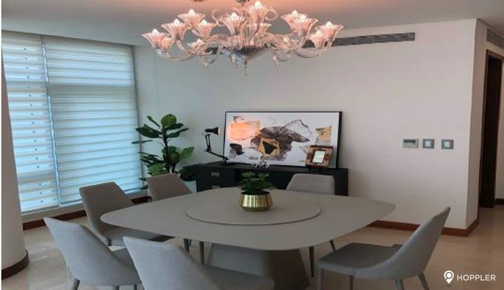 "3BR Condo for Rent in Two Roxas Triangle, Salcedo Village, Makati"01
