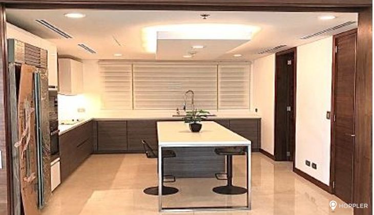 "3BR Condo for Rent in Two Roxas Triangle, Salcedo Village, Makati"03