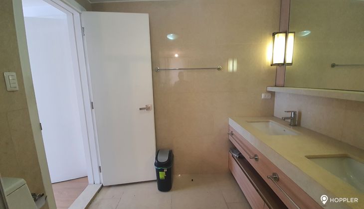 "2BR Condo for Rent in One Shangri-La Place, Ortigas Center, Mandaluyong"07