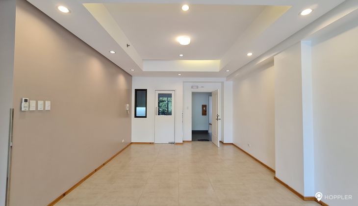 "3BR Condo for Rent in La Colline Suites, Horseshoe, Quezon City"02