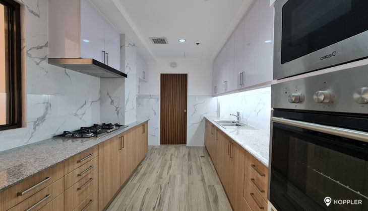 "3BR Condo for Rent in La Colline Suites, Horseshoe, Quezon City"05