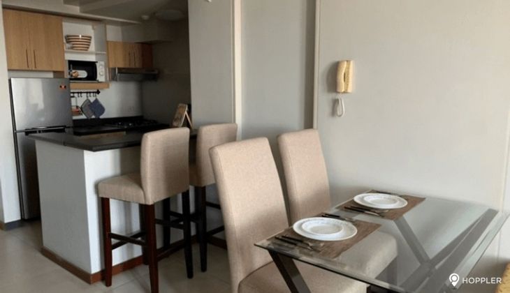 "1BR Condo for Rent in The Columns Legaspi, Legazpi Village, Makati"10