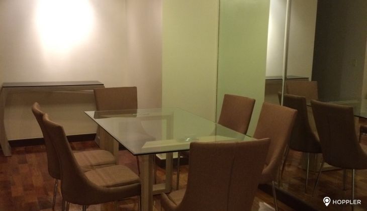 "2BR Condo for Rent in The Residences at Greenbelt, Legazpi Village, Makati"02