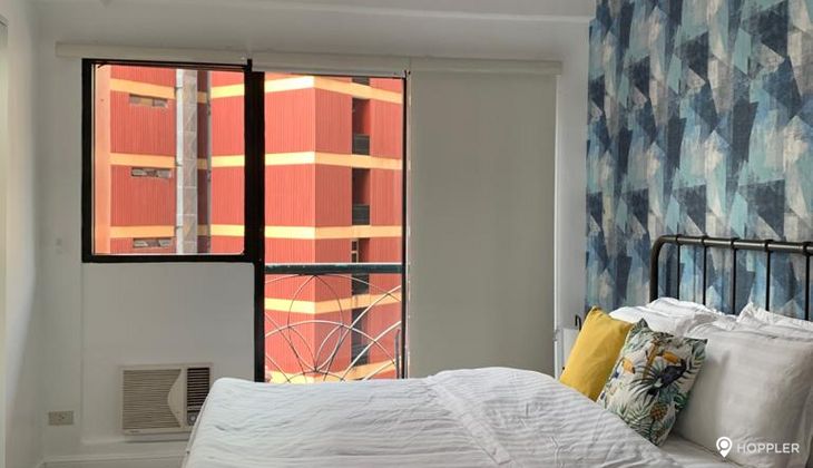 "Studio Condo for Rent in Citadel Inn, Poblacion, Makati"03
