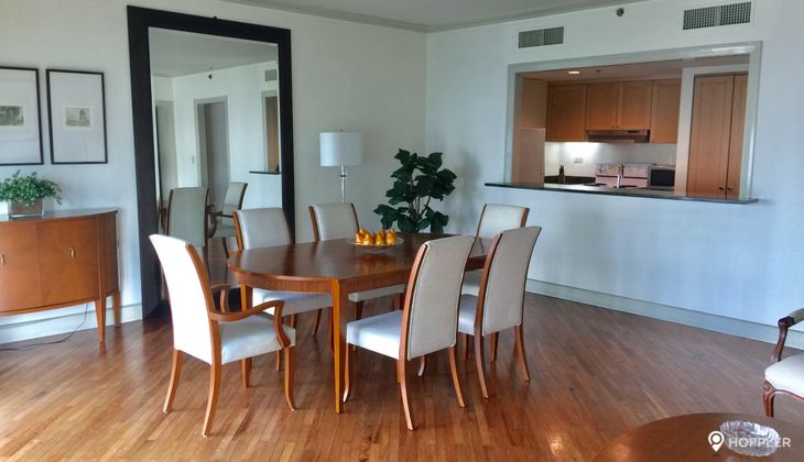 "1BR Condo for Rent in Hidalgo Place, Rockwell Center, Makati"06