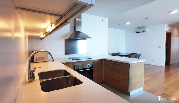"2BR Condo for Rent in Park Terraces, San Lorenzo Village, Makati"05