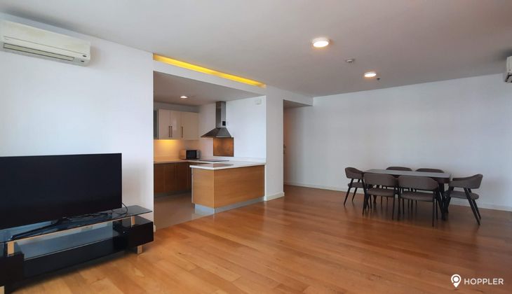 "2BR Condo for Rent in Park Terraces, San Lorenzo Village, Makati"07