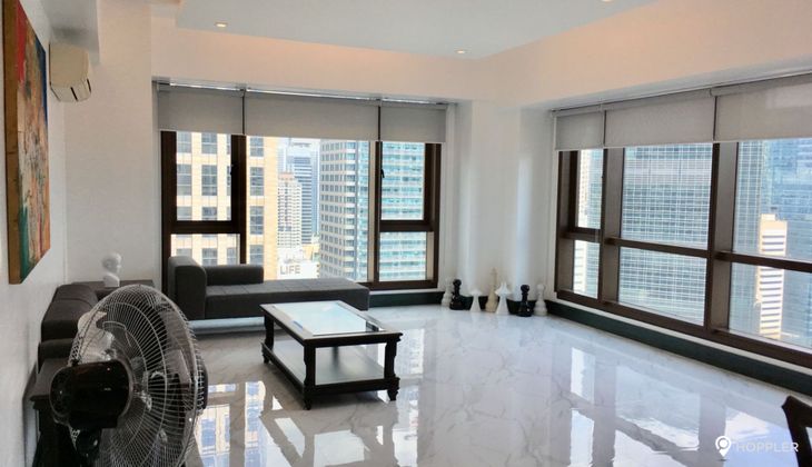"2BR Condo for Rent in The Shang Grand Tower, Legazpi Village, Makati"10