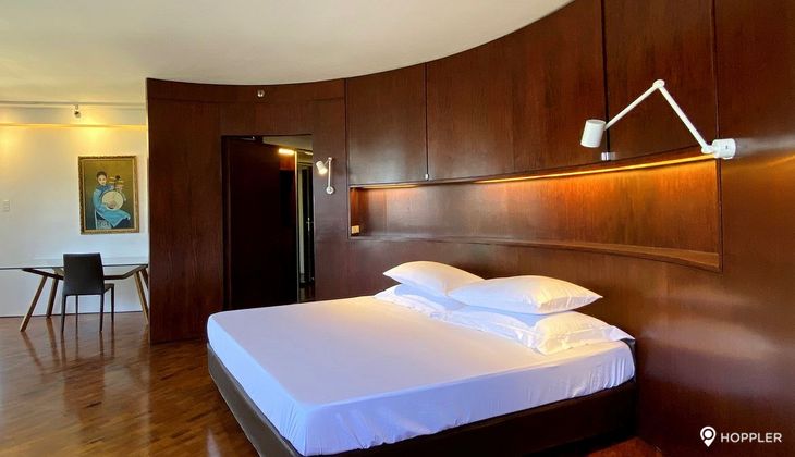 "3BR Condo for Rent in The Ritz Towers, Urdaneta Village, Makati"04
