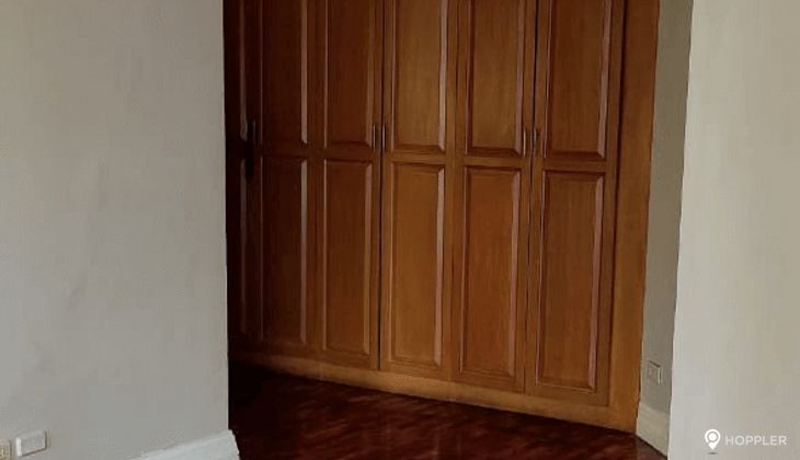 "4BR Condo for Rent in The Salcedo Park, Salcedo Village, Makati"07