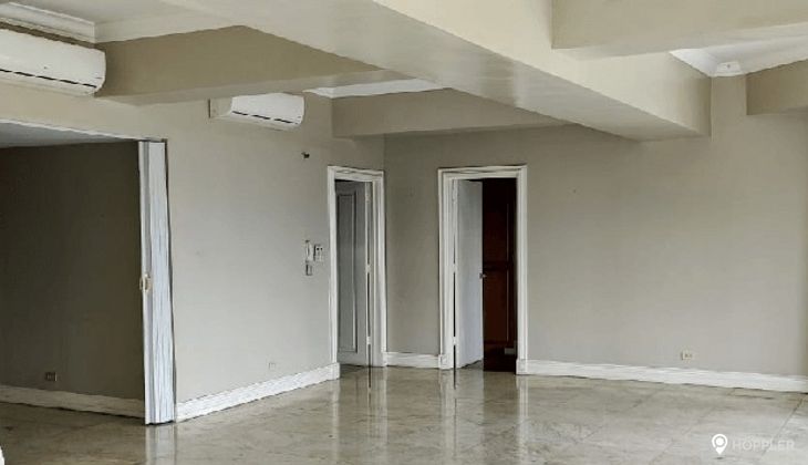 "4BR Condo for Rent in The Salcedo Park, Salcedo Village, Makati"10