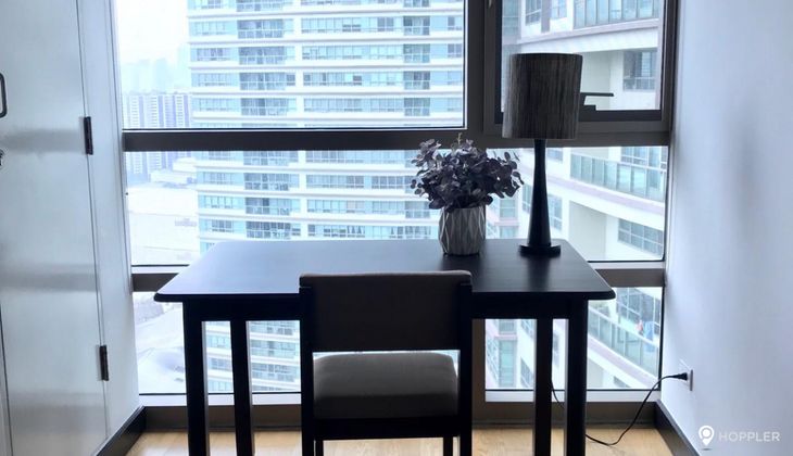 "1BR Condo for Rent in The Residences at Greenbelt, Legazpi Village, Makati"04