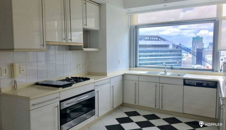 "3BR Condo for Rent in Pacific Plaza Towers, BGC - Bonifacio Global City, Taguig"02
