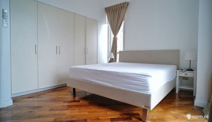 "2BR Condo for Rent in The Manansala, Rockwell Center, Makati"04