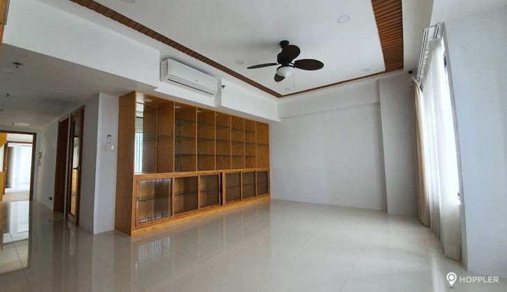 "4BR Condo for Rent in LPL Condominium, Greenhills, San Juan"08