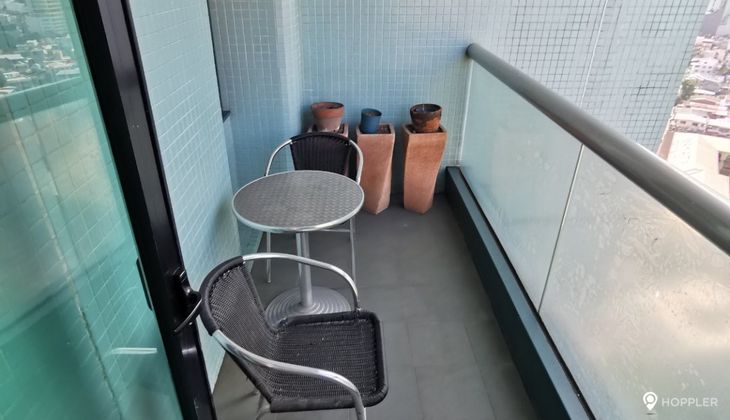 "3BR Condo for Rent in Hidalgo Place, Rockwell Center, Makati"05