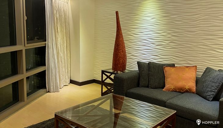 "2BR Condo for Rent in The Residences at Greenbelt, Legazpi Village, Makati"02