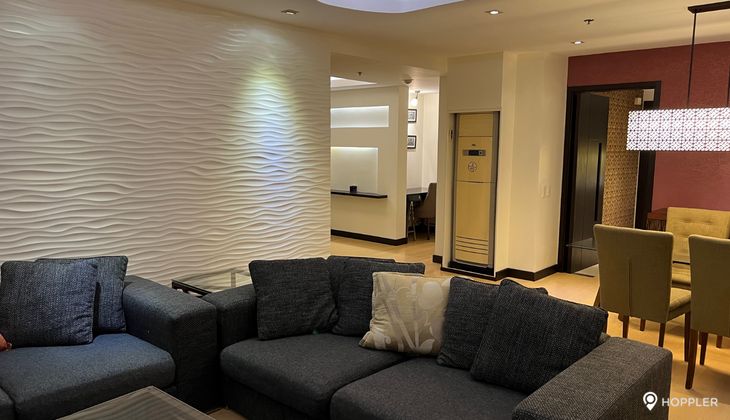 "2BR Condo for Rent in The Residences at Greenbelt, Legazpi Village, Makati"04