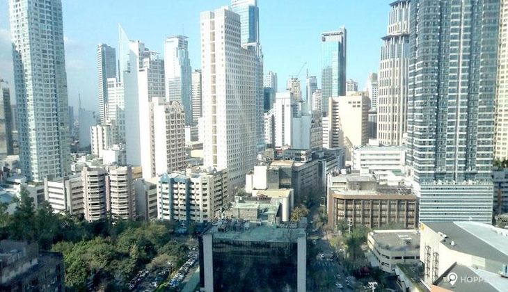 "1BR Condo for Rent in The Asia Tower, Legazpi Village, Makati"04