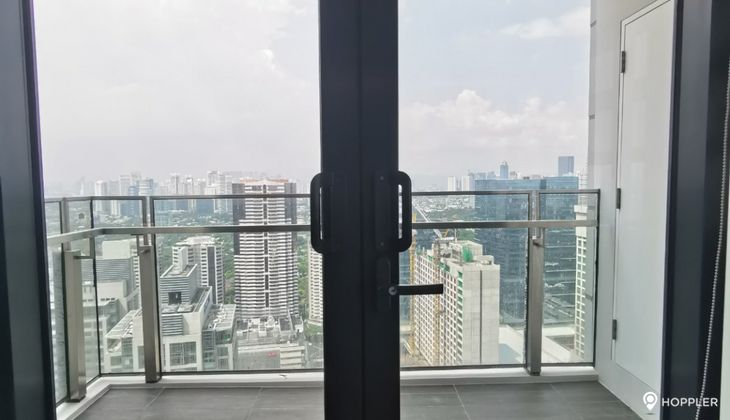 "1BR Condo for Rent in Garden Towers, Legazpi Village, Makati"03