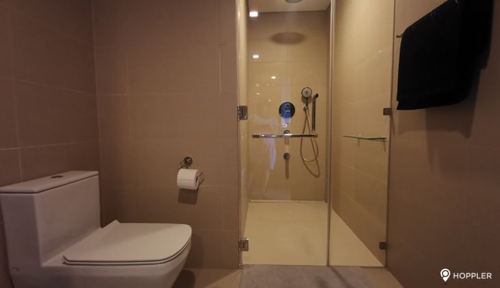 "1BR Condo for Rent in Garden Towers, Legazpi Village, Makati"10