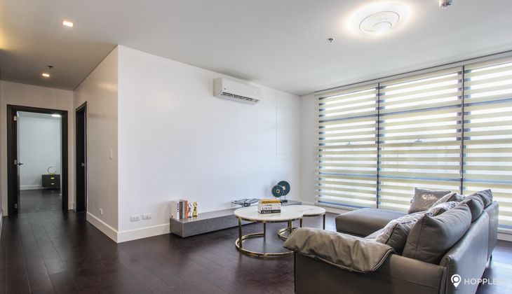 "2BR Condo for Rent in Garden Towers, Legazpi Village, Makati"03
