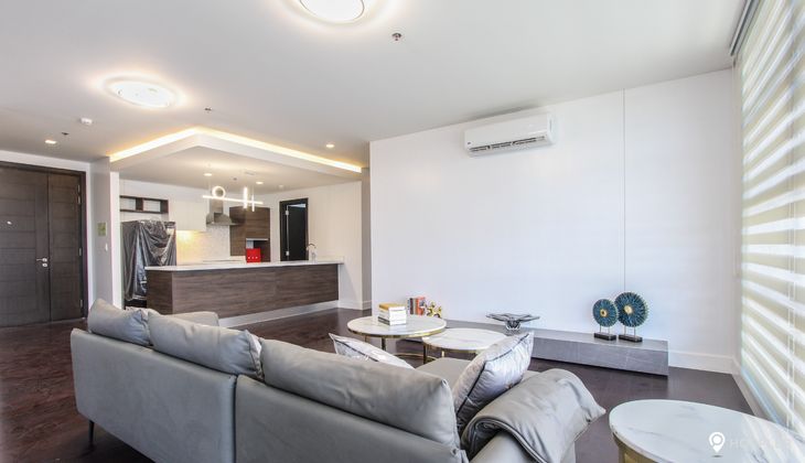 "2BR Condo for Rent in Garden Towers, Legazpi Village, Makati"05