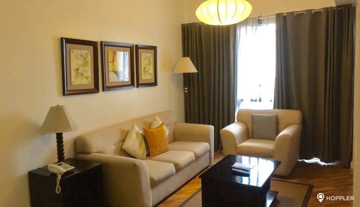 "1BR Condo for Rent in Joya Lofts and Towers, Rockwell Center, Makati"02