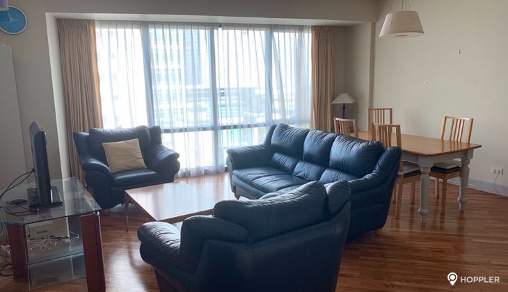 "1BR Condo for Rent in Amorsolo West, Rockwell Center, Makati"01