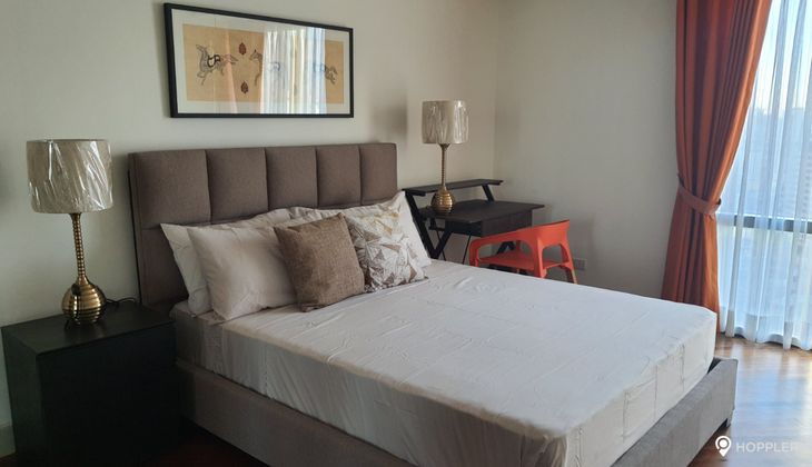 "3BR Condo for Rent in Luna Gardens, Rockwell Center, Makati"09