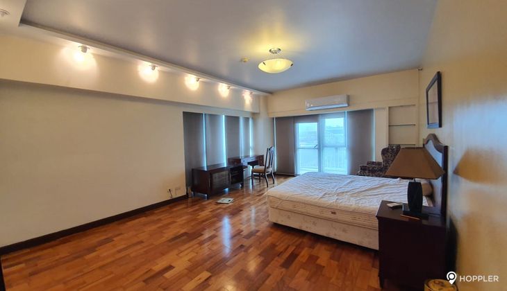 "3BR Condo for Rent in One Serendra, BGC - Bonifacio Global City, Taguig"02
