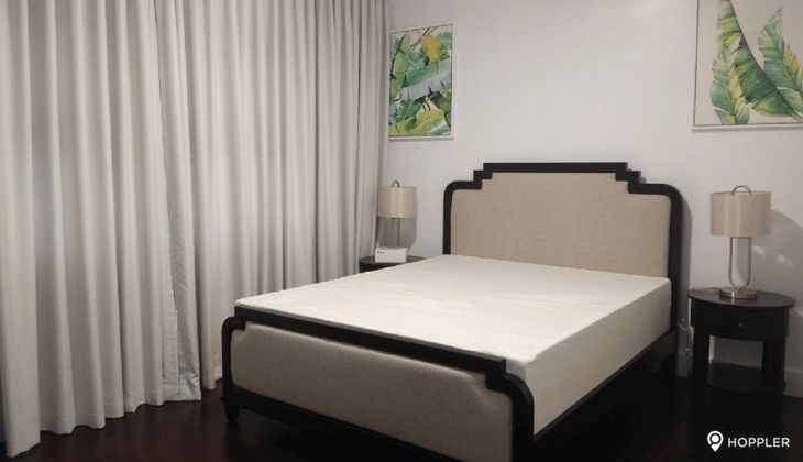 "2BR Condo for Rent in Garden Towers, Legazpi Village, Makati"02