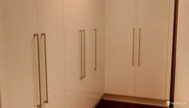 "2BR Condo for Rent in Garden Towers, Legazpi Village, Makati"04