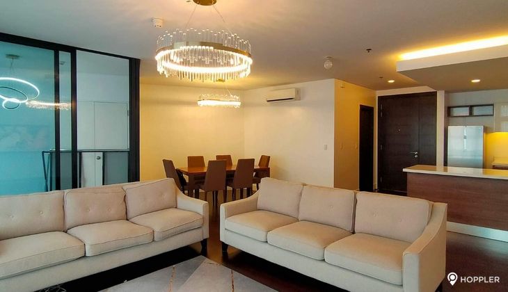 "2BR Condo for Rent in Garden Towers, Legazpi Village, Makati"06