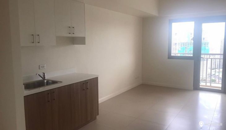 "1BR Condo for Rent in The Vantage At Kapitolyo, Kapitolyo, Pasig"02