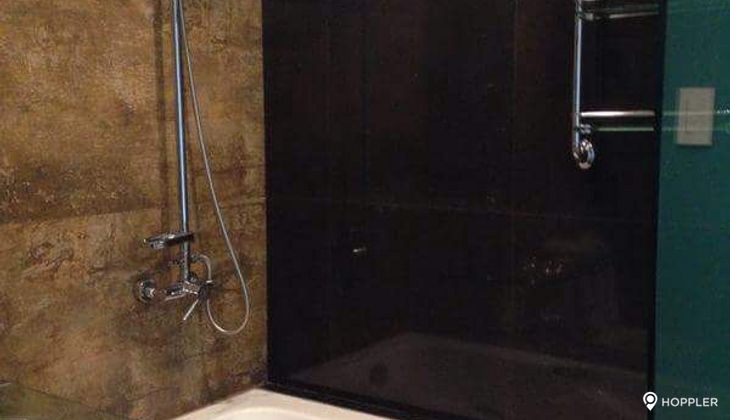 "1BR Condo for Rent in Joya Lofts and Towers, Rockwell Center, Makati"06
