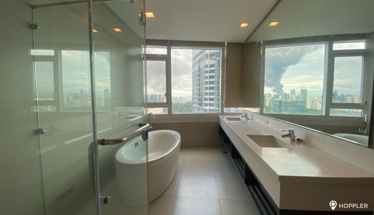"3BR Condo for Rent in Park Terraces, San Lorenzo Village, Makati"09
