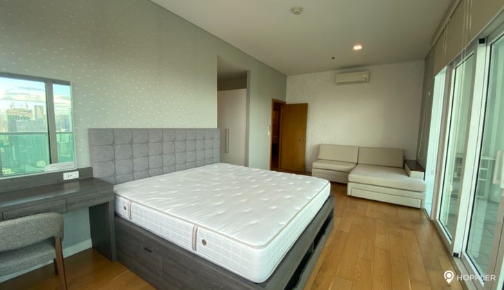 "3BR Condo for Rent in Park Terraces, San Lorenzo Village, Makati"10