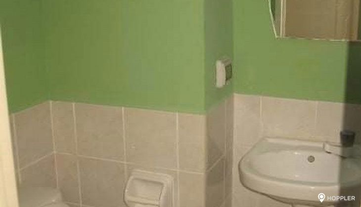 "2BR Condo for Rent in Bonifacio Heights, Lawton Avenue, Taguig"04