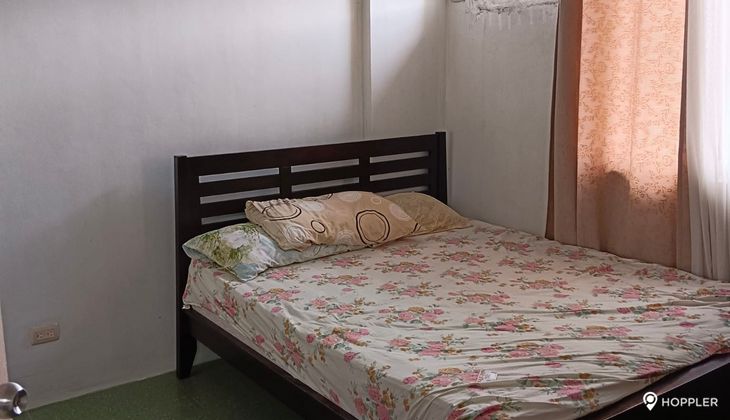 "2BR Condo for Rent in Bonifacio Heights, Lawton Avenue, Taguig"02