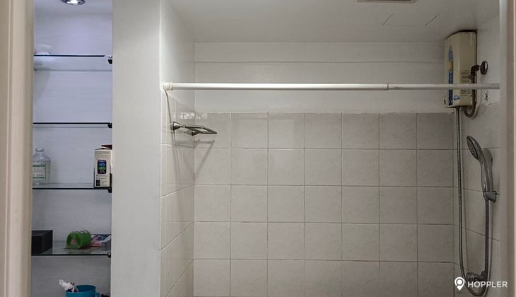 "2BR Condo for Rent in Bonifacio Heights, Lawton Avenue, Taguig"04