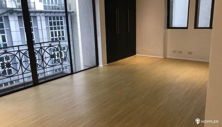 "2BR Condo for Rent in La Maison, San Lorenzo Village, Makati"02
