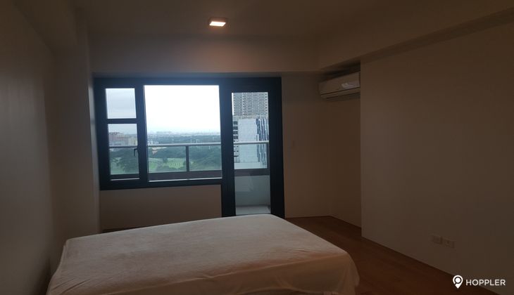 "2BR Condo for Rent in Arya Residences, BGC - Bonifacio Global City, Taguig"05